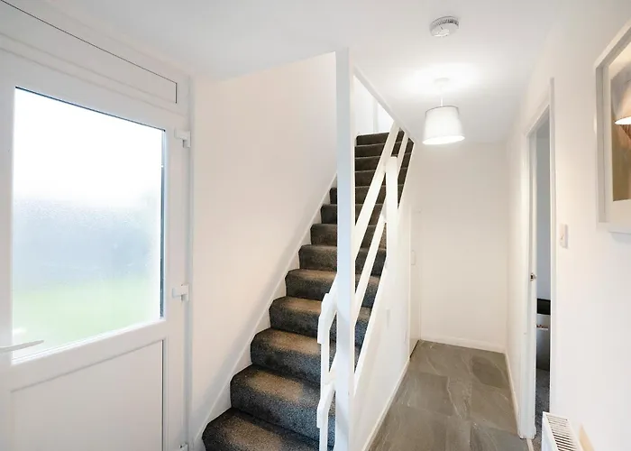 New! 3br In Traynor Square بيت للعطل *