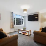 New! 3br In Traynor Square Holiday home *