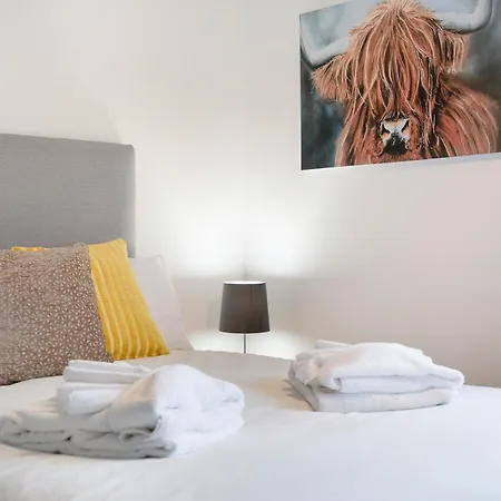 Holiday home New! 3br In Traynor Square