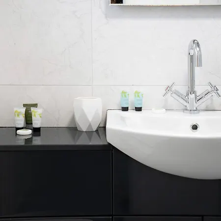 New! 3br In Traynor Square 펜션 *