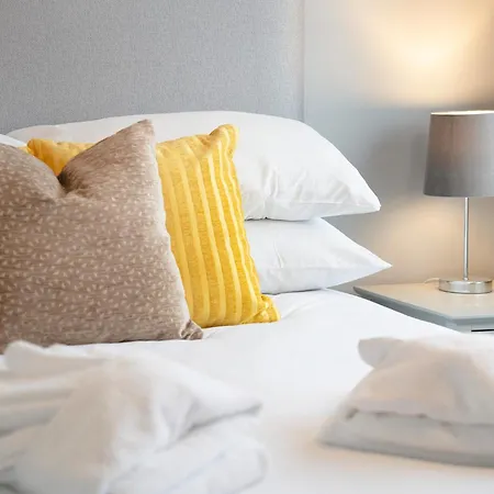 New! 3br In Traynor Square 펜션