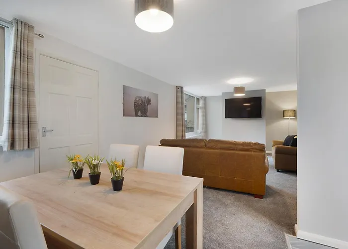 New! 3br In Traynor Square Ferienhaus Catterick Bridge
