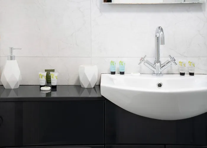 New! 3br In Traynor Square Ferienhaus *